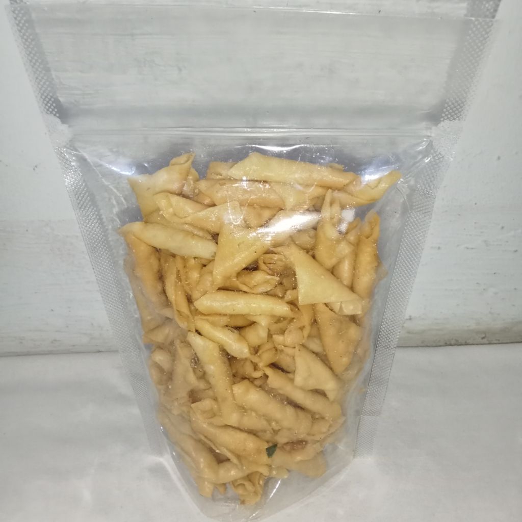 

Pangsit kriuk/ sipang kriuk/keripik pangsit