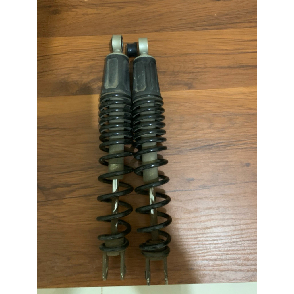 Shockbreaker belakang NMax Old.