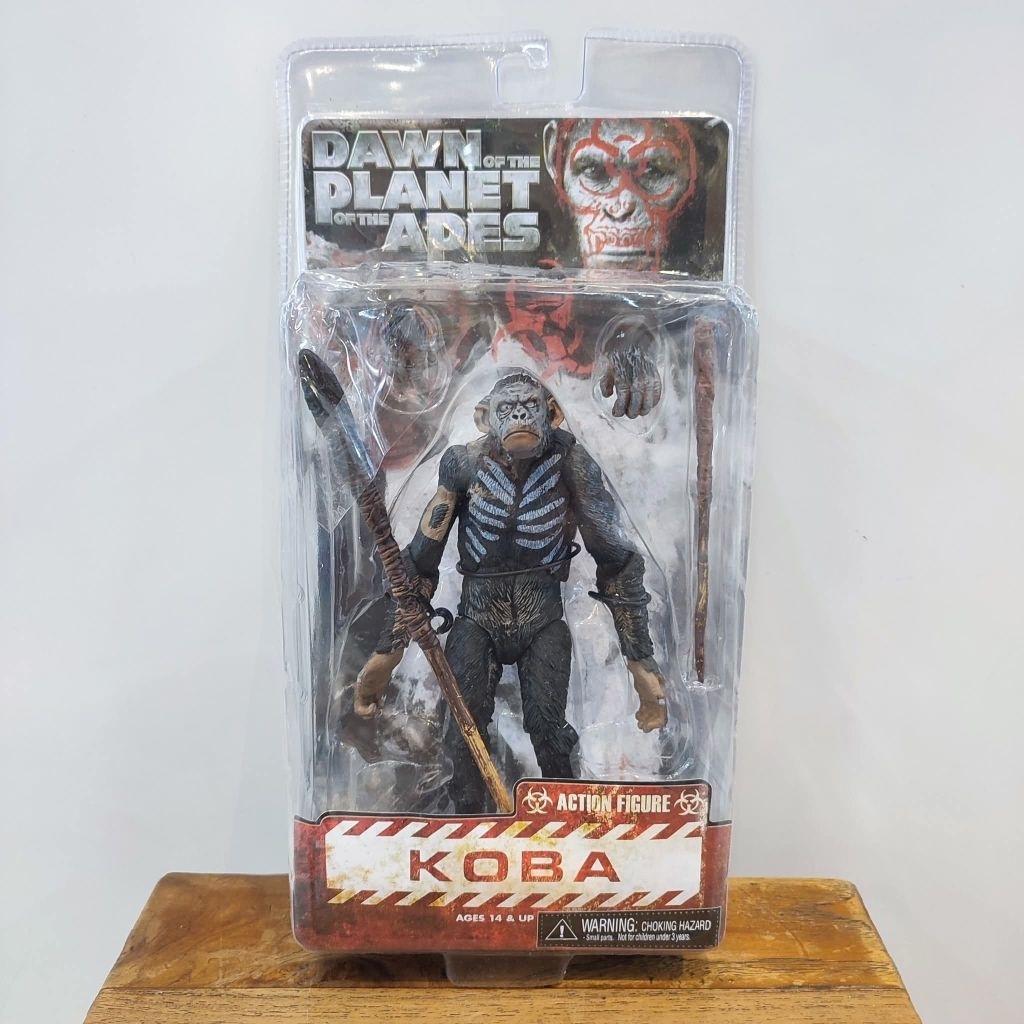 Mainan Figure Dawn Planet of Apes koba loreng oleh Neca. Tinggi sekitar 7 inci,mainan ini terbuat da