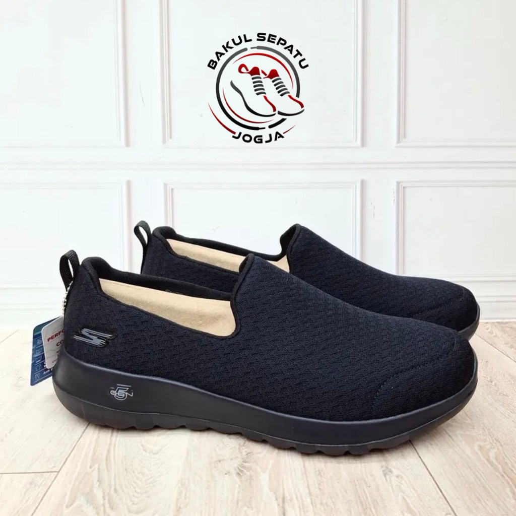 Sepatu Wanita SKECHERS Go Walk Joy (Size 37&39) Sneakers Casual Sport Sekolah Dewasa