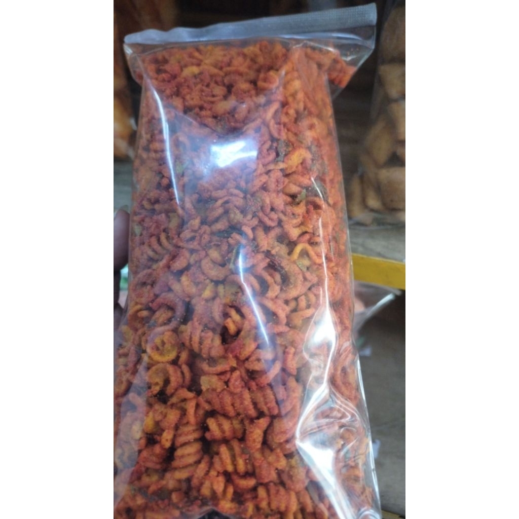 

makaroni spiral pedas ±250 gram