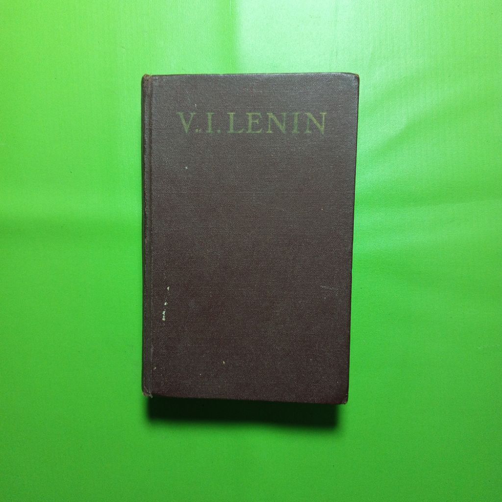 Buku Import On Britain - Vladimir Lenin