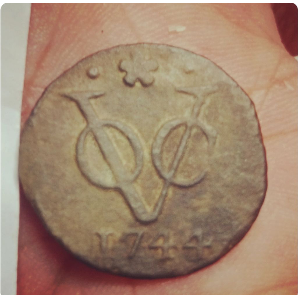 Kode 10 Koin Kuno Hindia Belanda VOC Tahun 1744