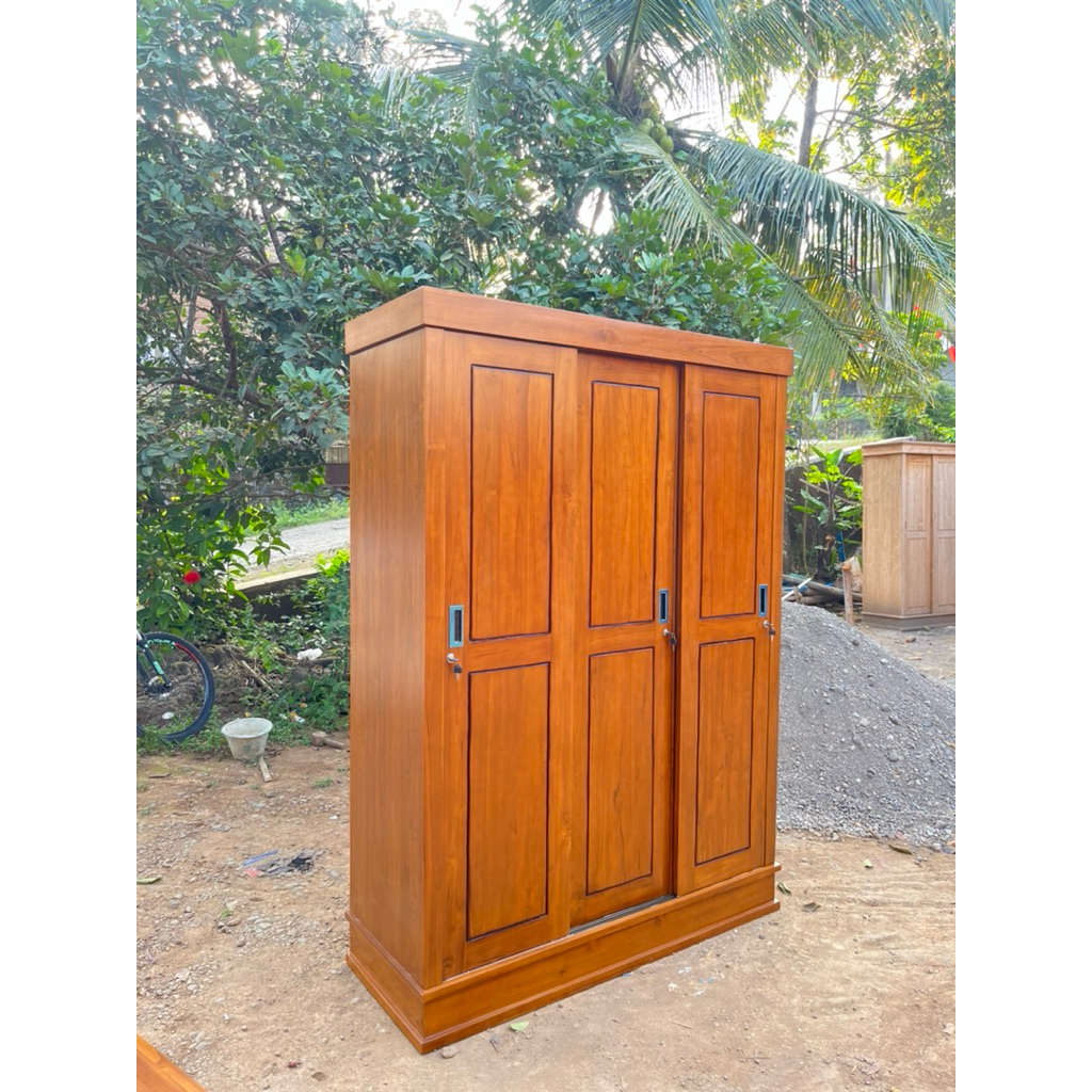 LEMARI SLIDING JATI PINTU 3,lemari minimalis sliding jati