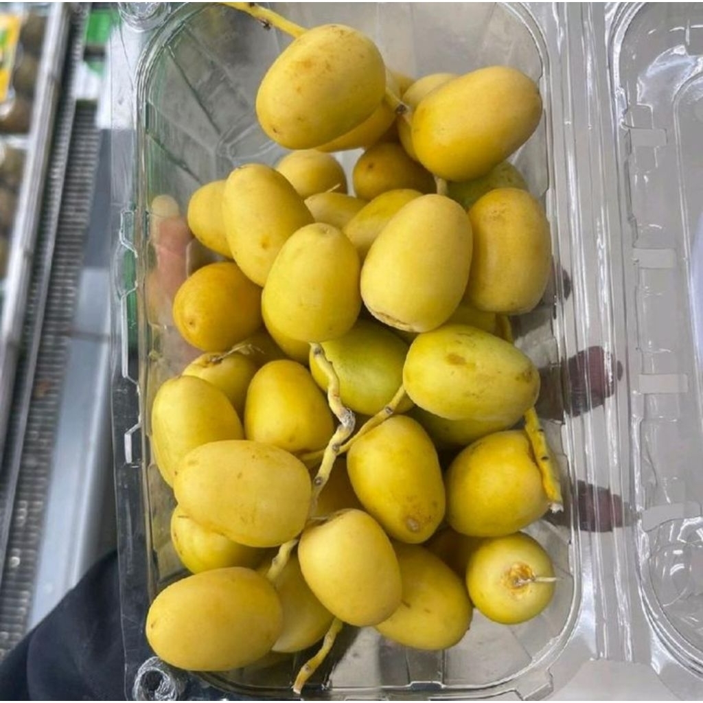 

Kurma Muda Yellow Fresh Import 500 Grm