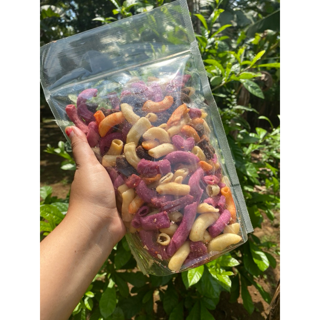 

makaroni keju varian mix kemasan 500gram plastik