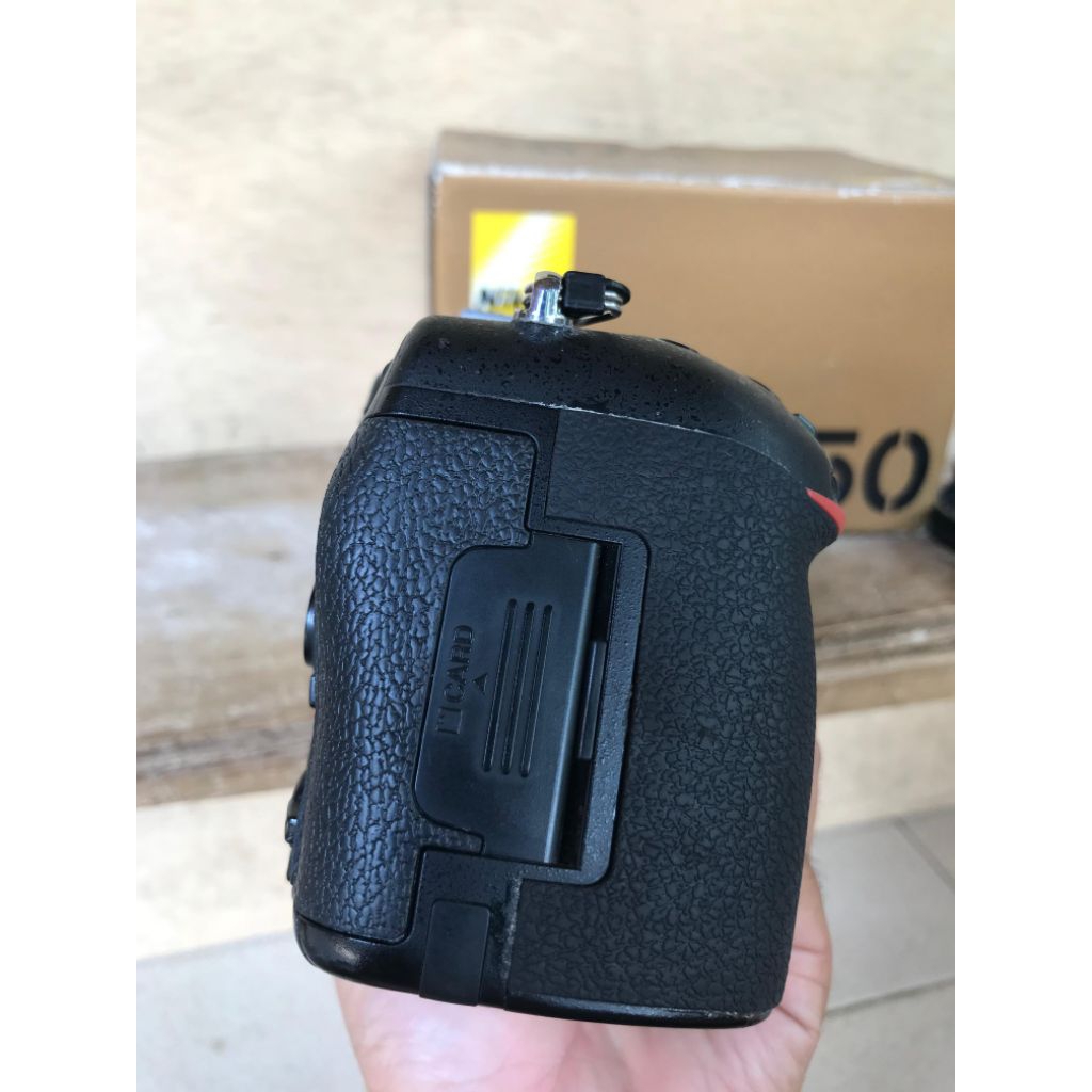 Nikon D750 Wifi, paket lengkap bekas pakai pribadi