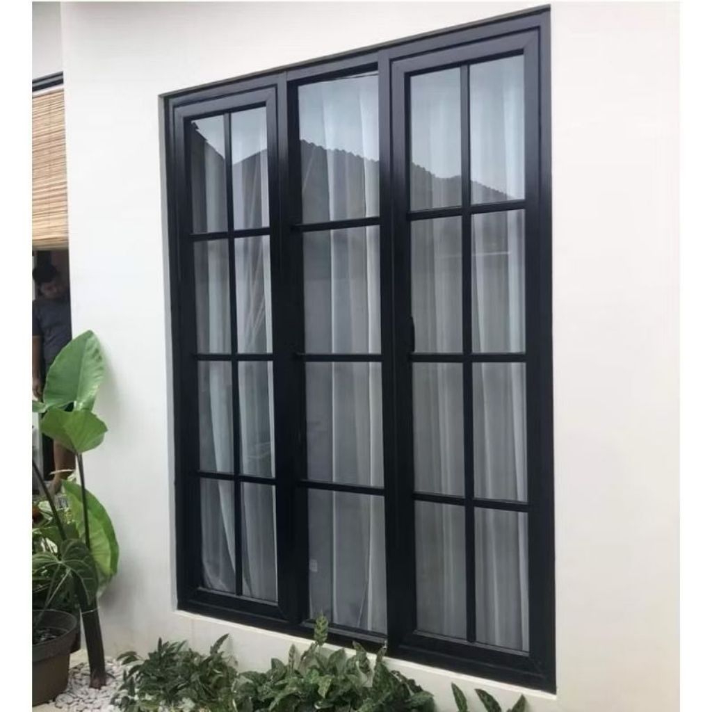 jendela aluminium swing 3 daun bukaan 1 arah kanan. kaca 5mm kusen 3"