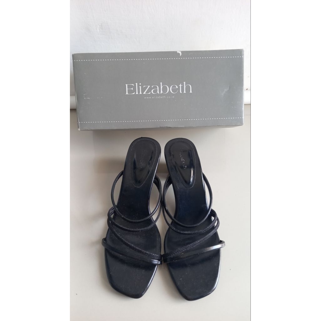 Elizabeth heels hitam 38