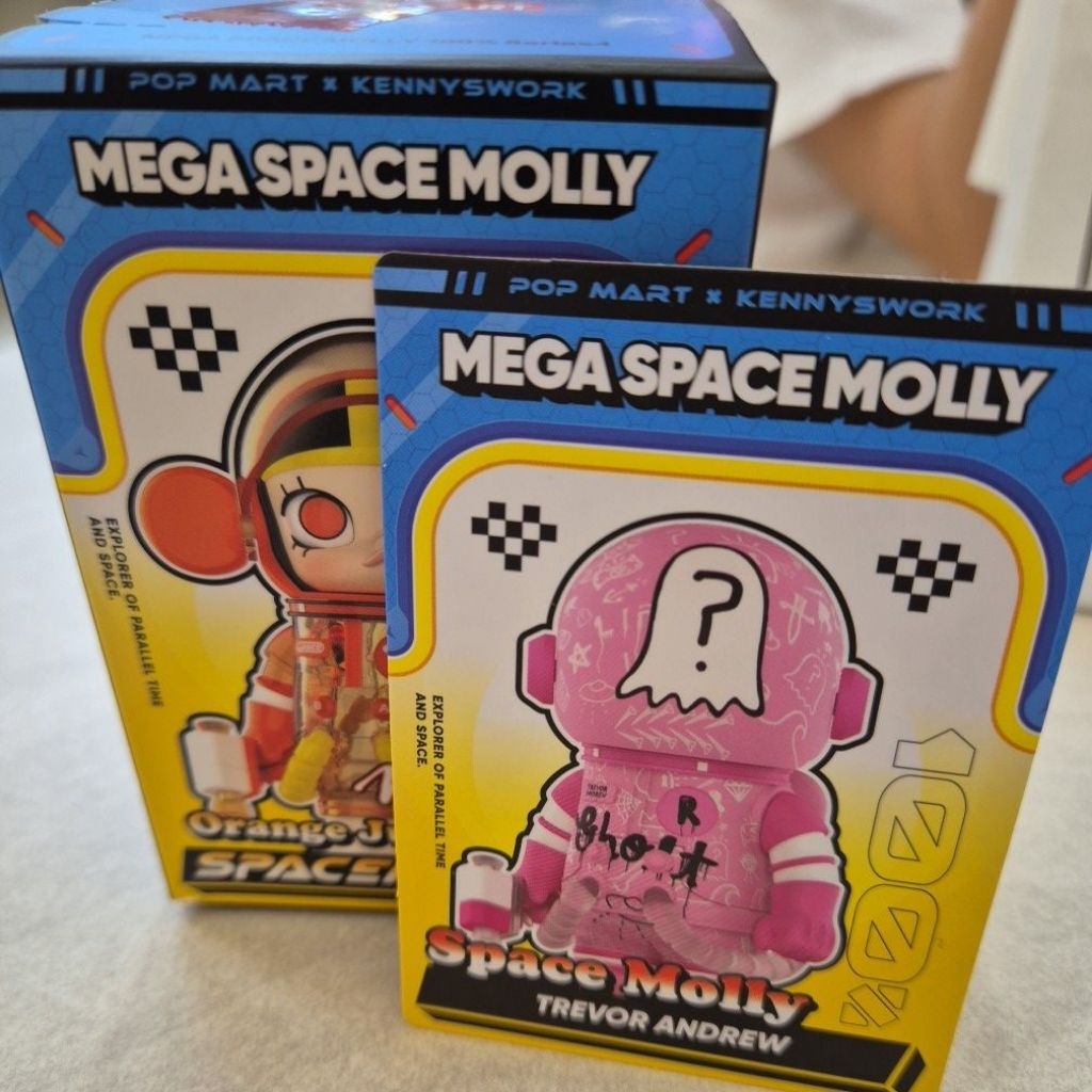Mega Space Molly