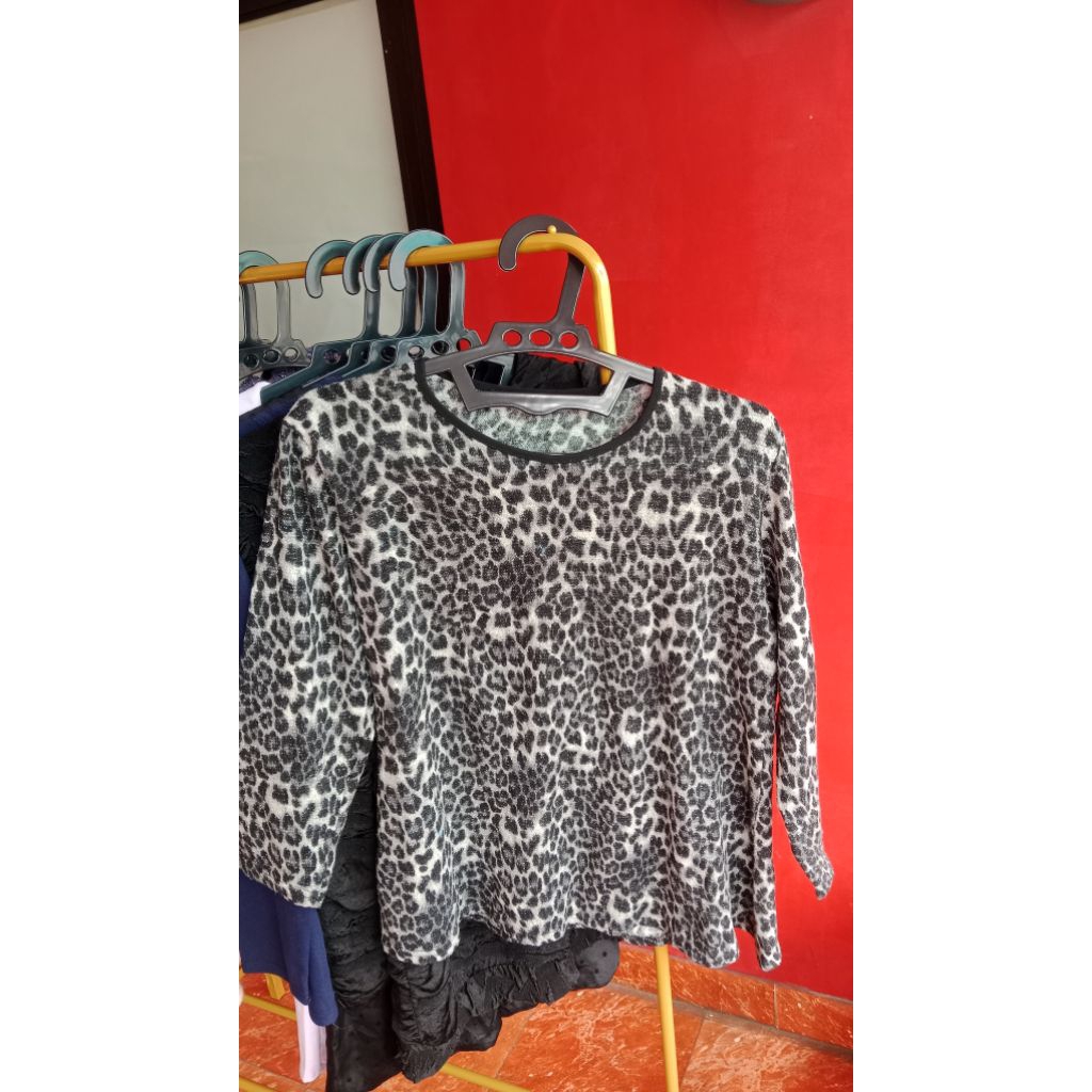 Atasan Wanita Motif Macan Tutul