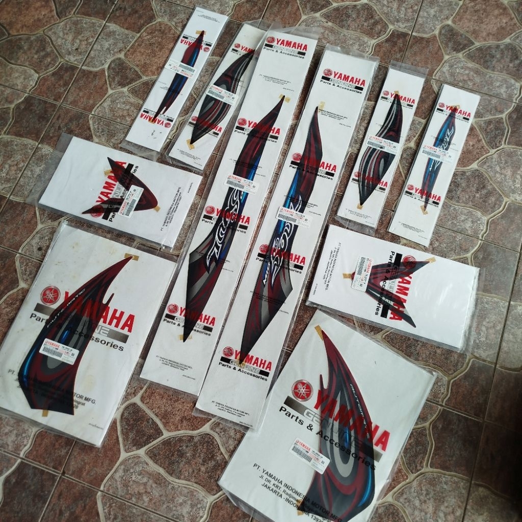 Stiker Striping Graphic Mio Soul Merah Marun Hitam 2008 Original YGP