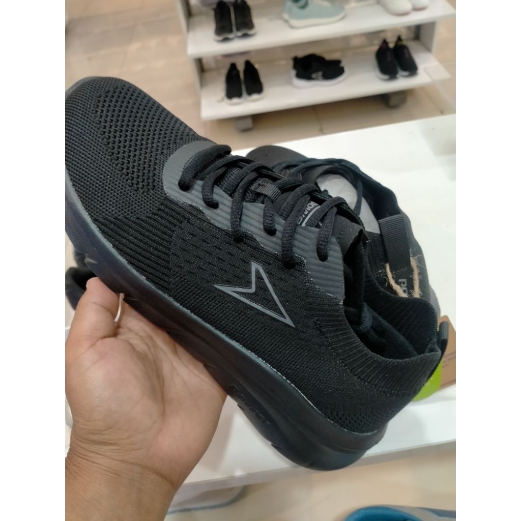 sepatu sneaker pria power bata new collection
