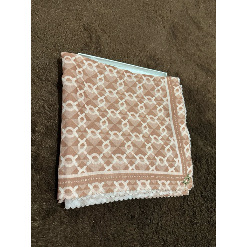 Preloved jilbab Wearing Klamby