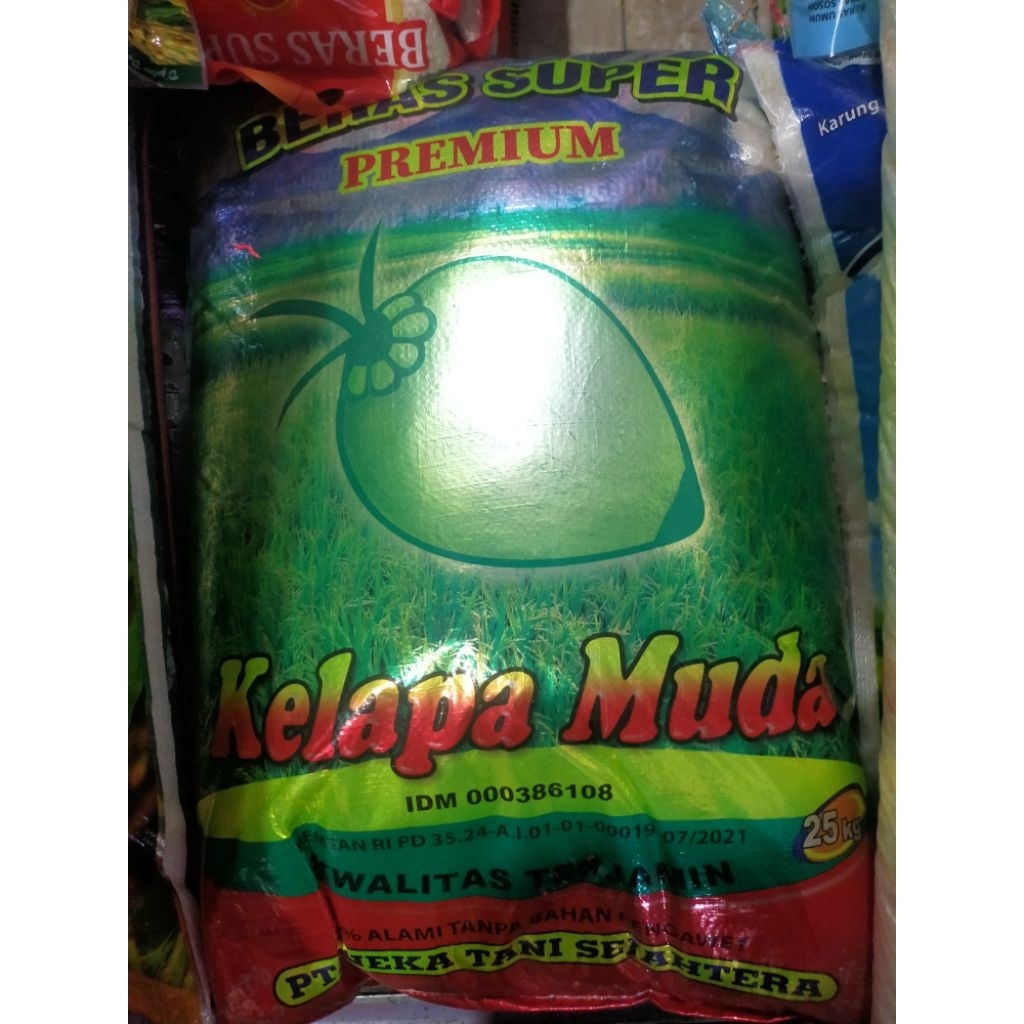 

Beras Kelapa Muda 25kg (Dikirim Langsung)