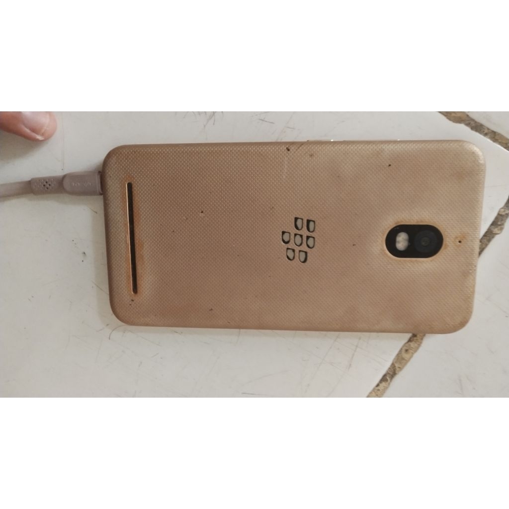 blackberry aurora minus lcd