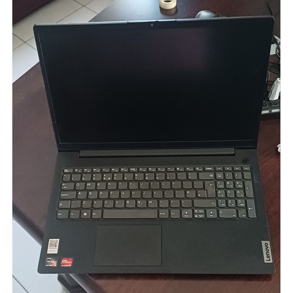 Laptop Lenovo V15-G2 SECOND AMD Ryzen 5 5500U SSD&HDD 1 TB RAM 12GB DDR4