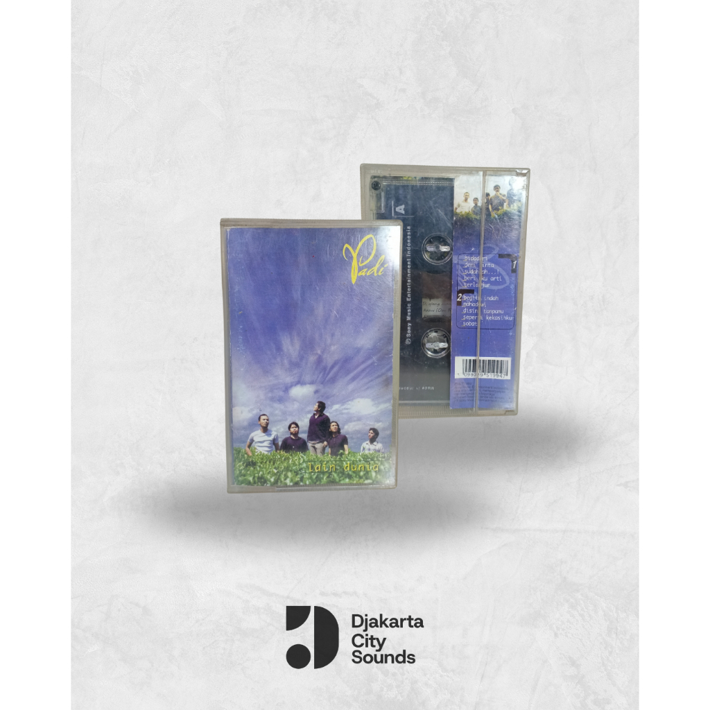 Kaset Pita Padi - Lain Dunia