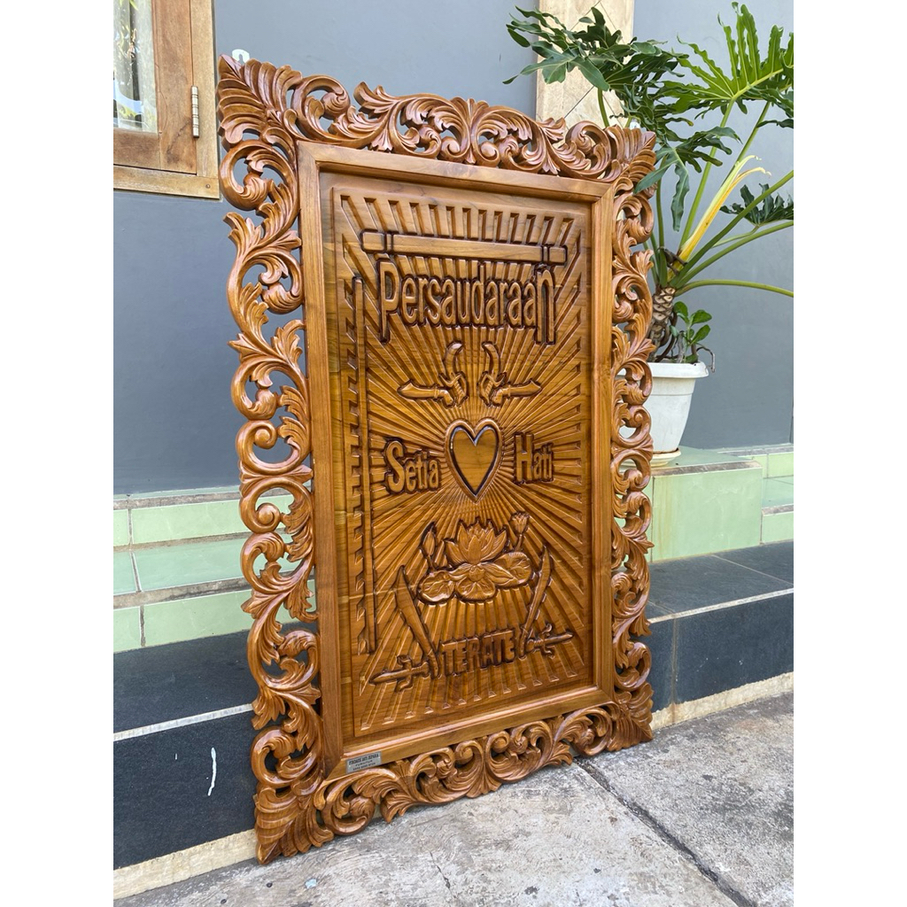hiasan dinding psht poster kayu jati ukir jepara sudah warna