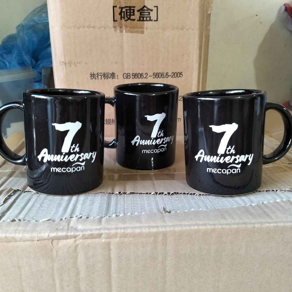 mug hitam custom sablon kemas box