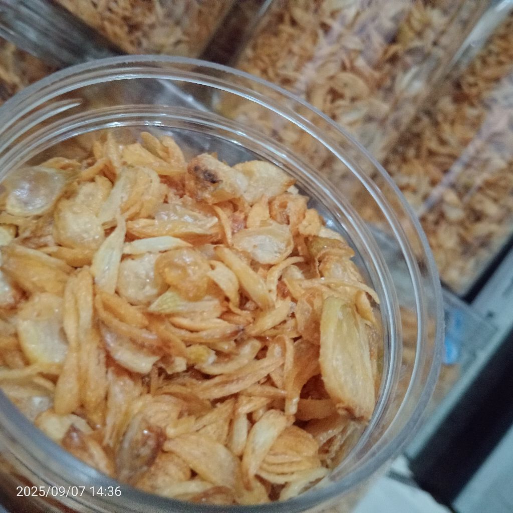 

Bawang Goreng Khas Palu Kemasan Toples (250 gr)