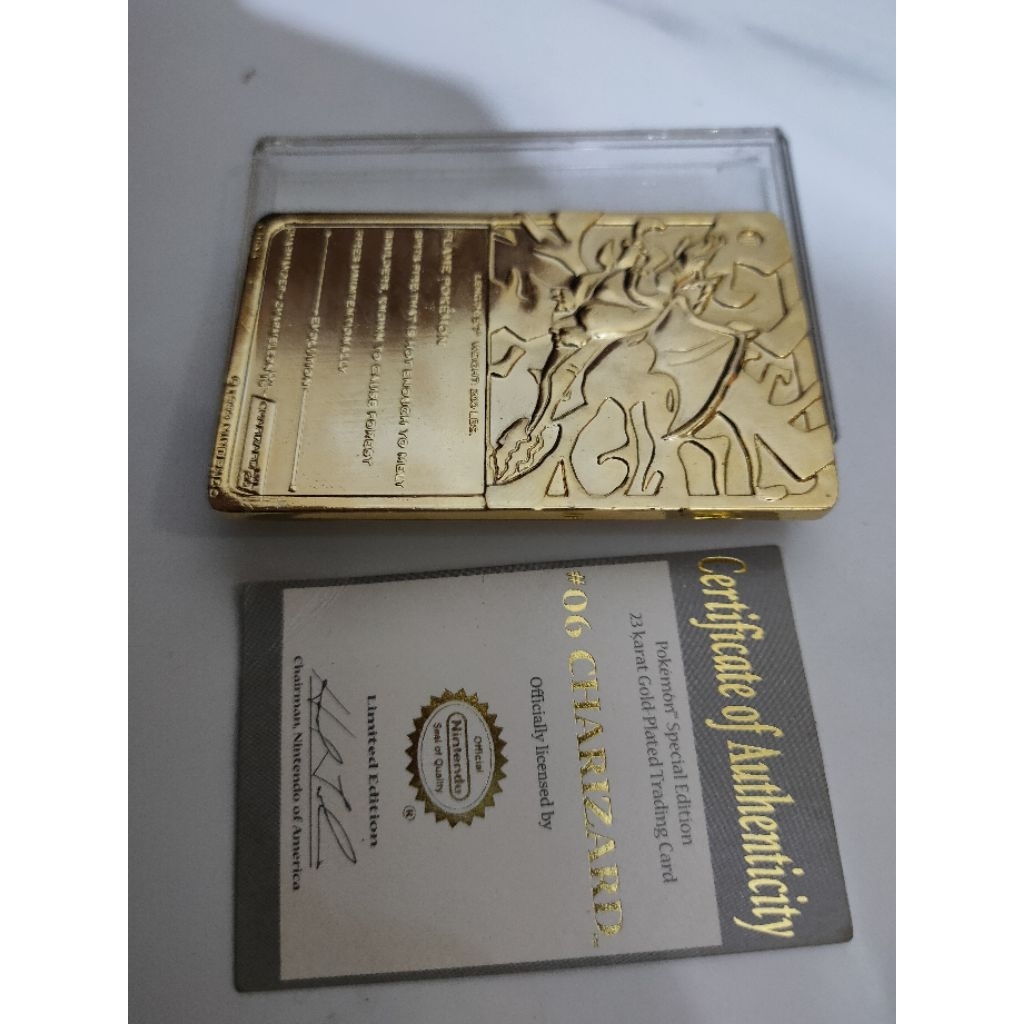 pokemon 23 karat plated trading card CHARIZARD 1999