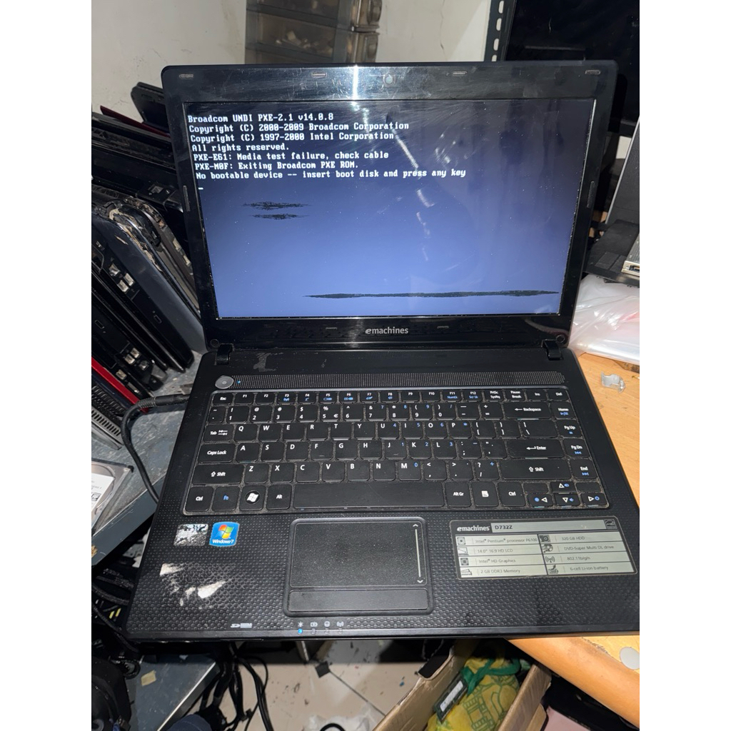 emachines D732Z intel pentium  P6100 mainbord normal garansi