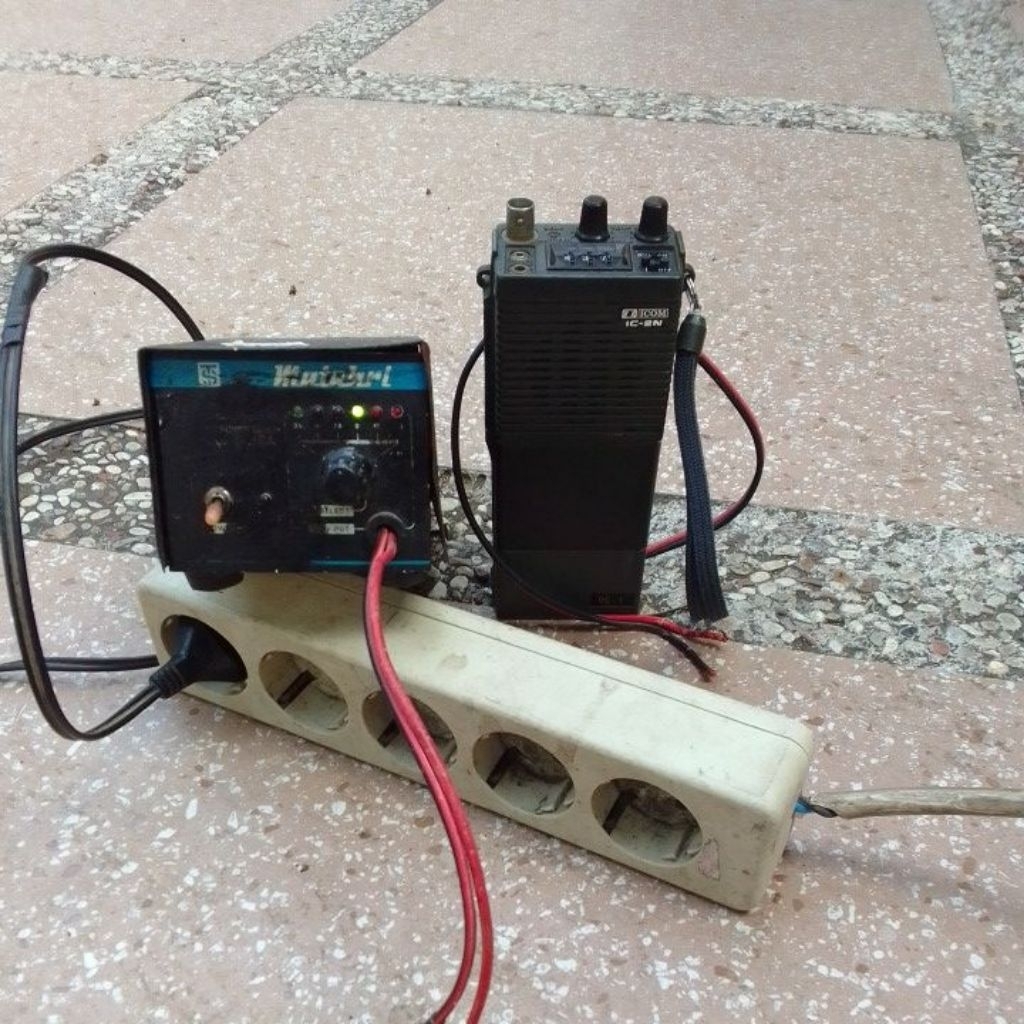 dijual HT icom ic 2n