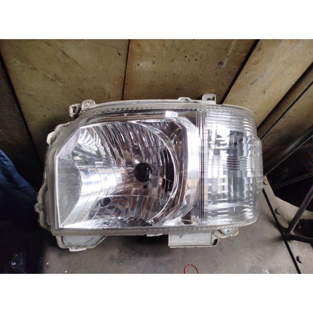 HEADLAMP TOYOTA  HIACE COMMUTER ORIGINAL, LAMPU DEPAN HIACE COMMUTER THN 2014-2020 ORIGINAL