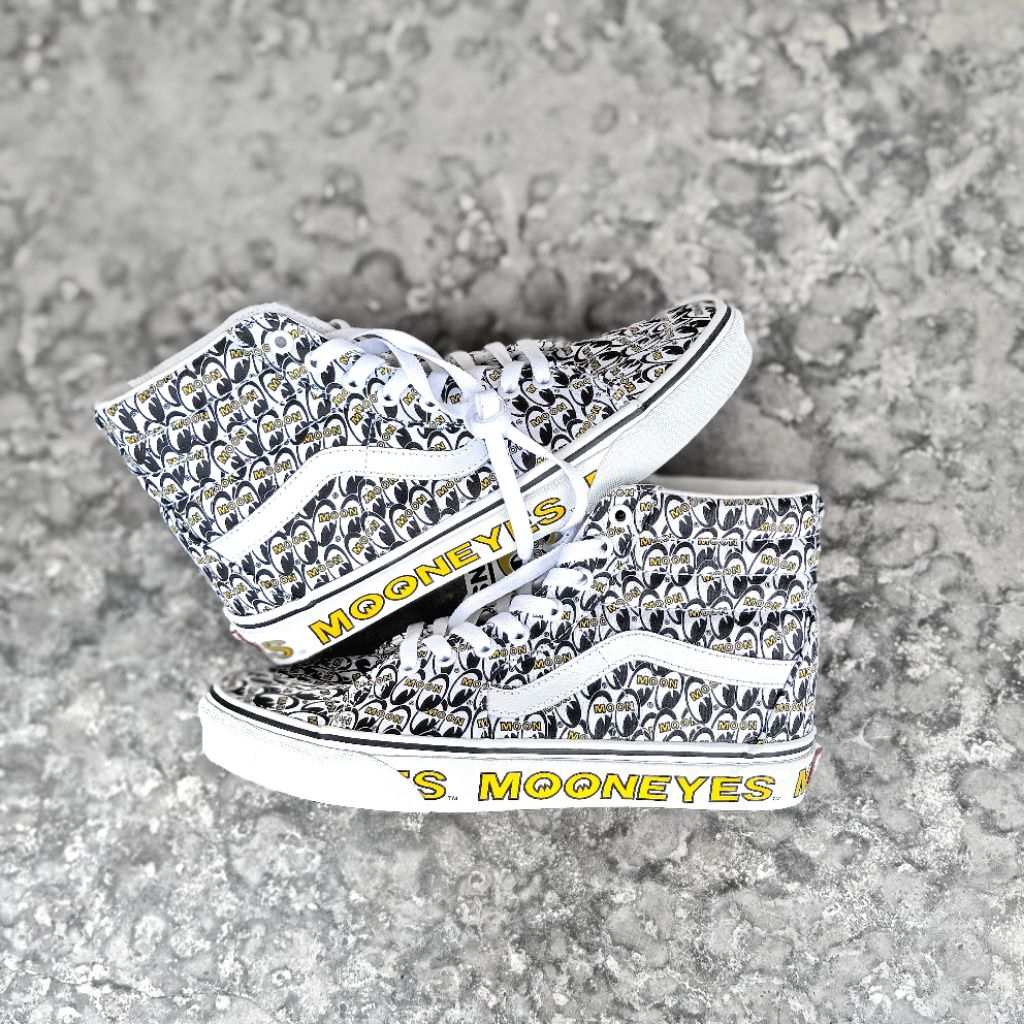 Vans Sk8 Hi x Mooneyes True White/Yellow‎