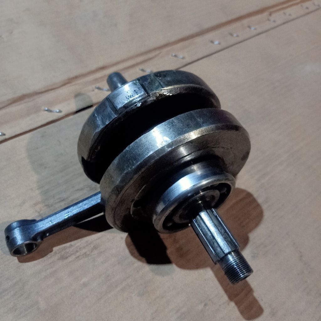 Kruk as askruk bandul Honda CB125 CB 125 K2 Oryginal second bekas