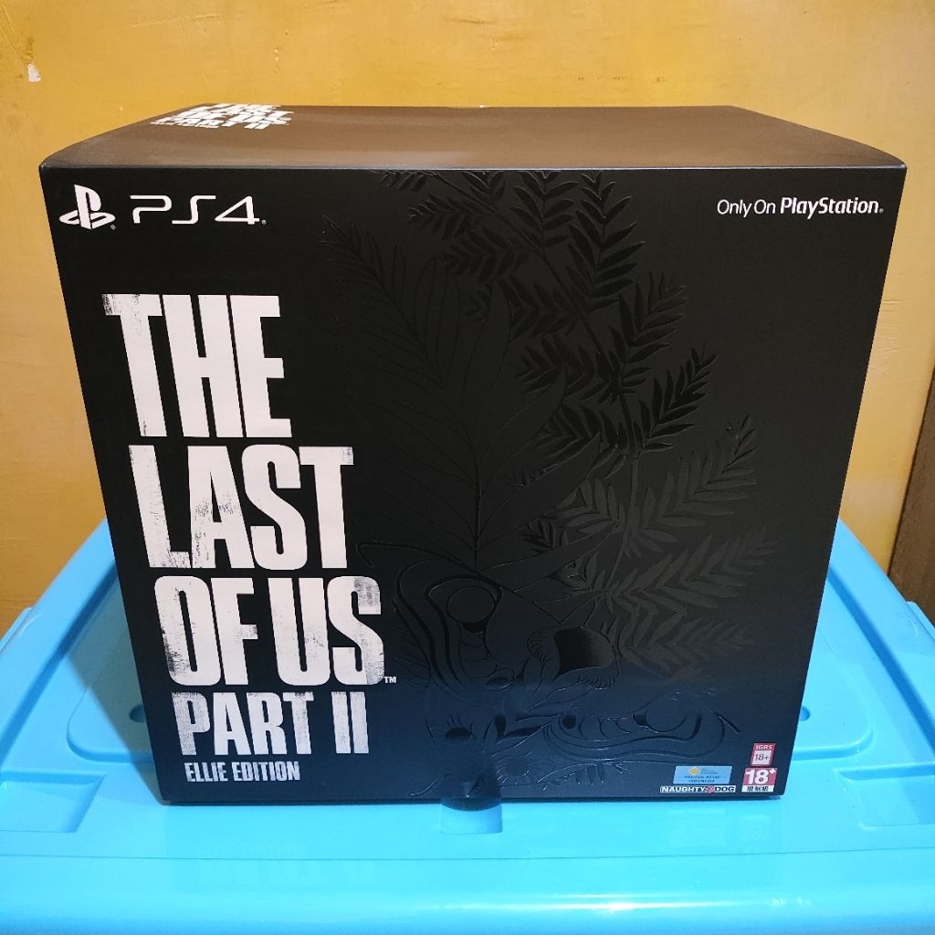 PS4 The Last Of Us Part 2 Ellie Edition The Last of Us Collector Edition