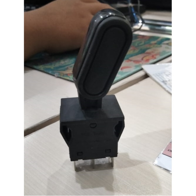 saklar maju mundur mobil motor aki / mobil motor remot