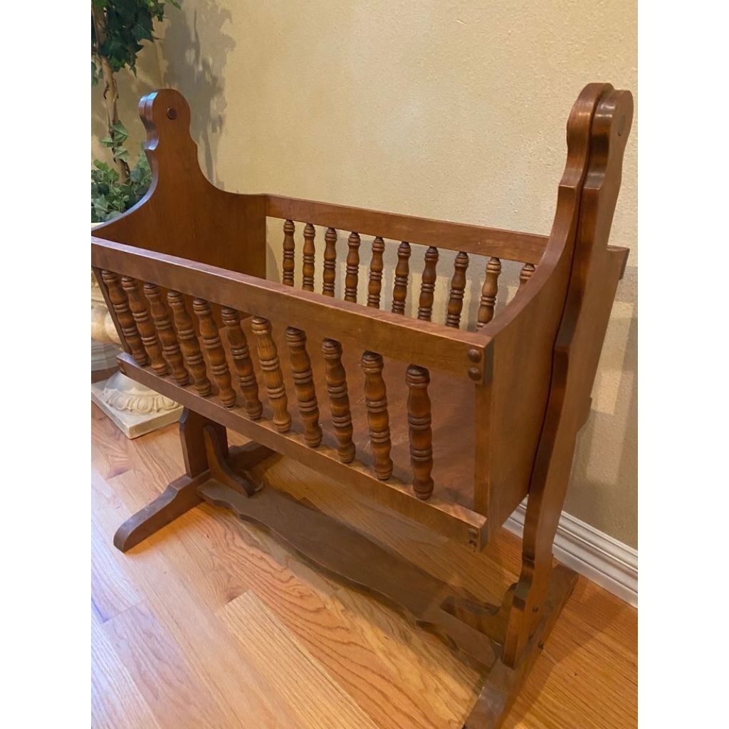 Ayunan Bayi Kayu Jati Solid Minimalis – Tempat Tidur Bayi Ayun Handmade