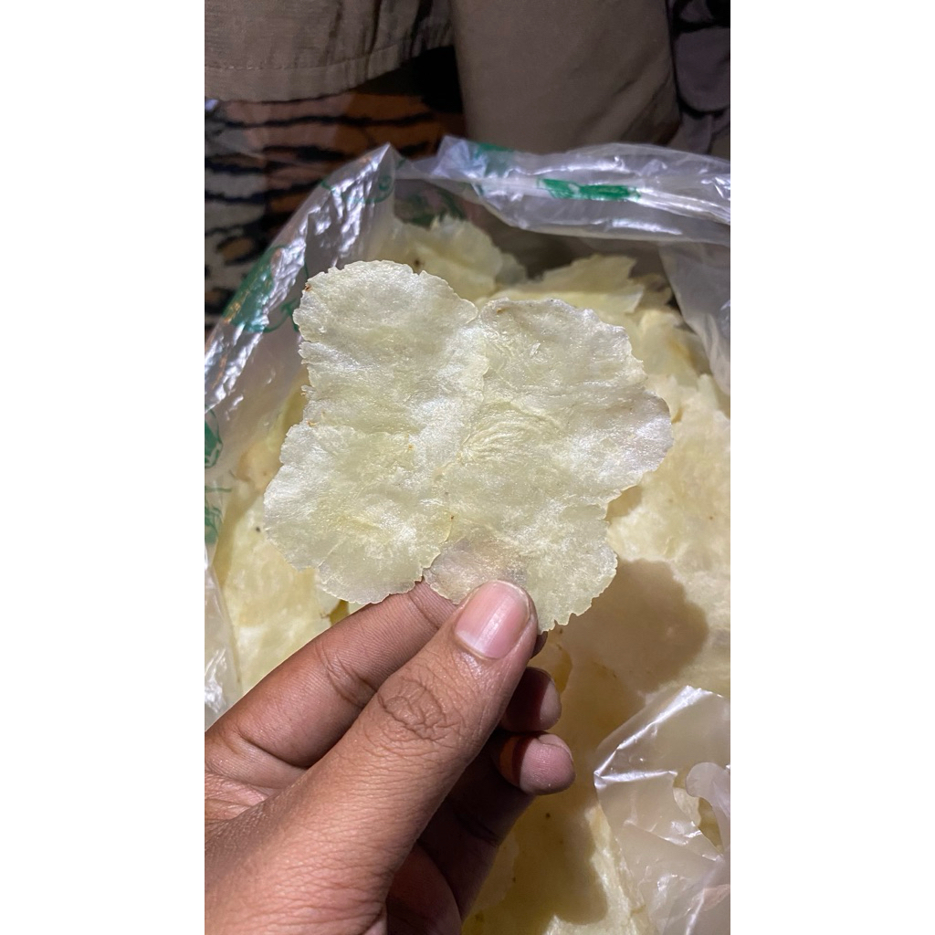 

Emping Melinjo mentah khas Waringin Kurung Serang 1kg