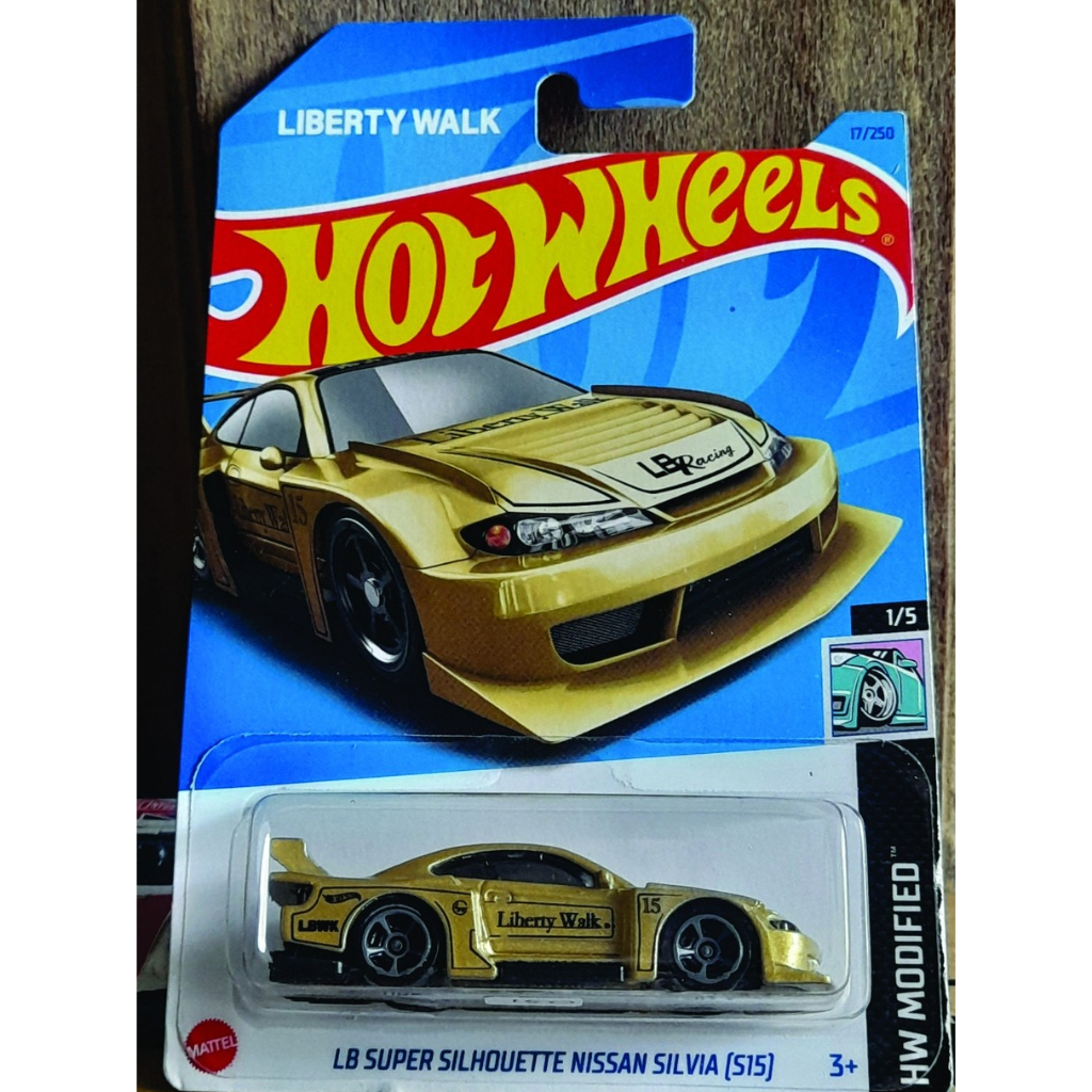 Hotwheels Reguler LBWK Nissan Silvia S15 Gold
