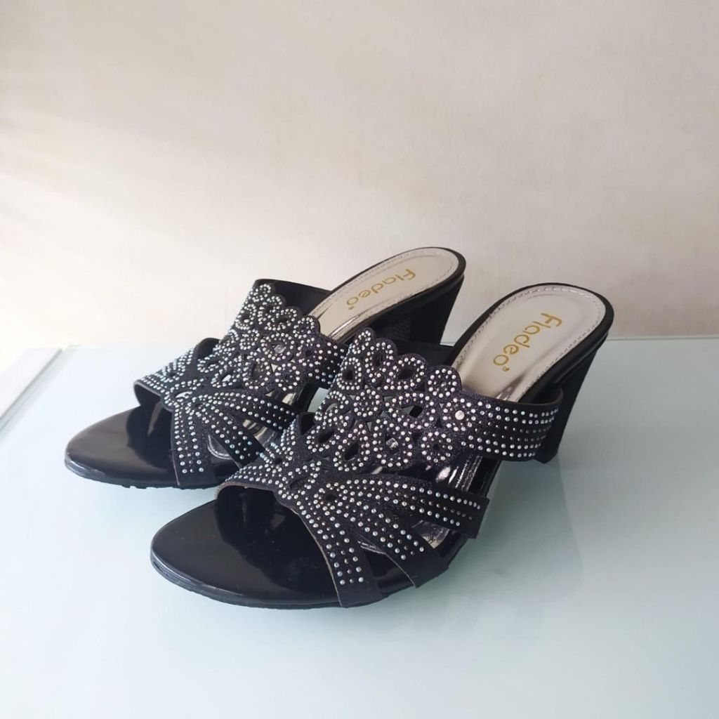 [Preloved] Sandal Heels Fladeo Original Hitam