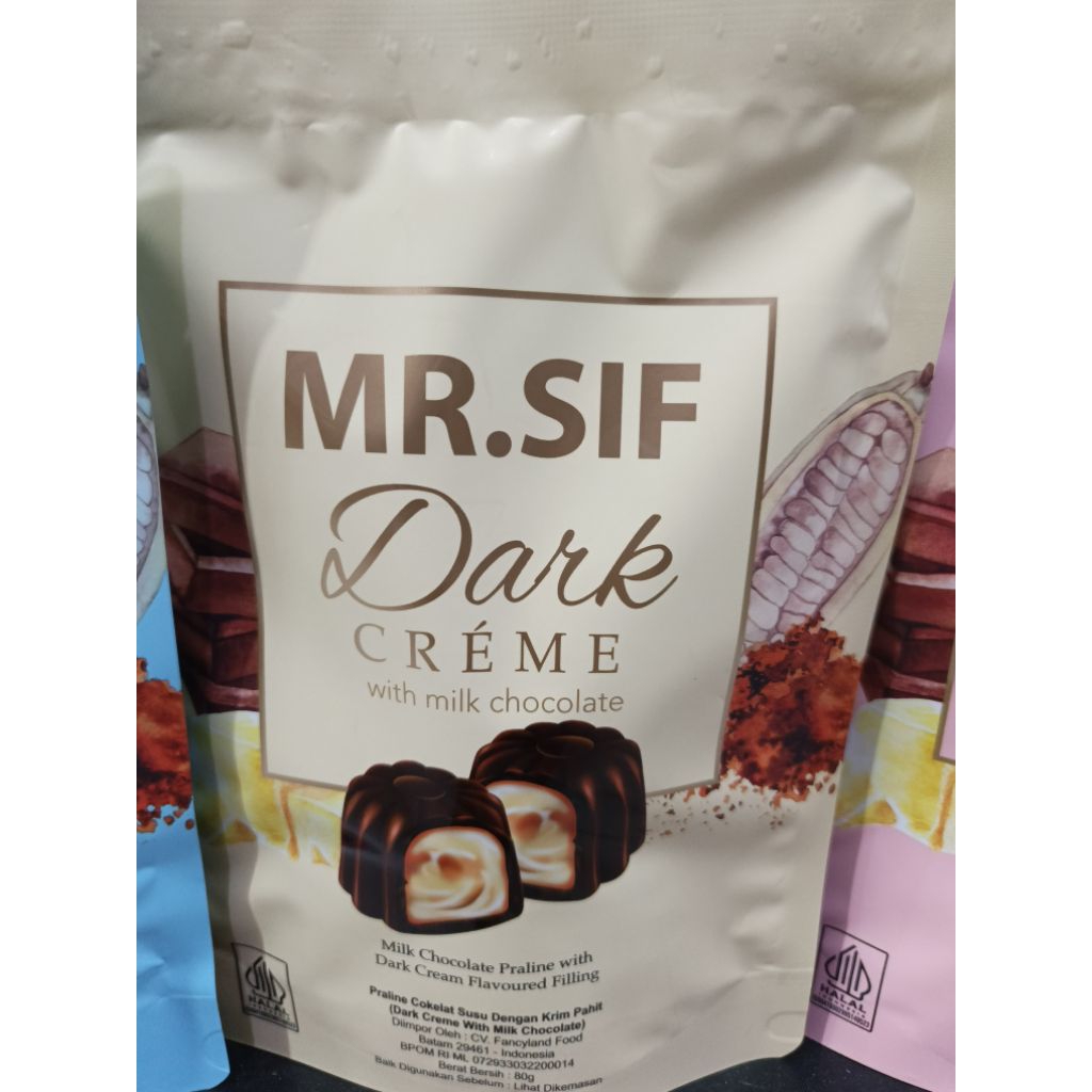 

Mr Sif Dark Creme with milk chocolate. Milk chocolate Praline with dark cream flavoured filling. Praline coklat susu dengan krim pahit 80gr