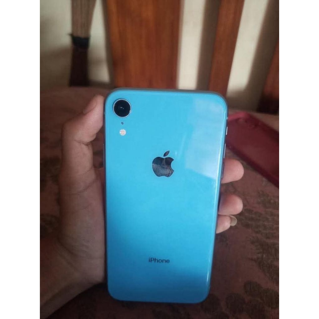 iphone XR 64 GB second