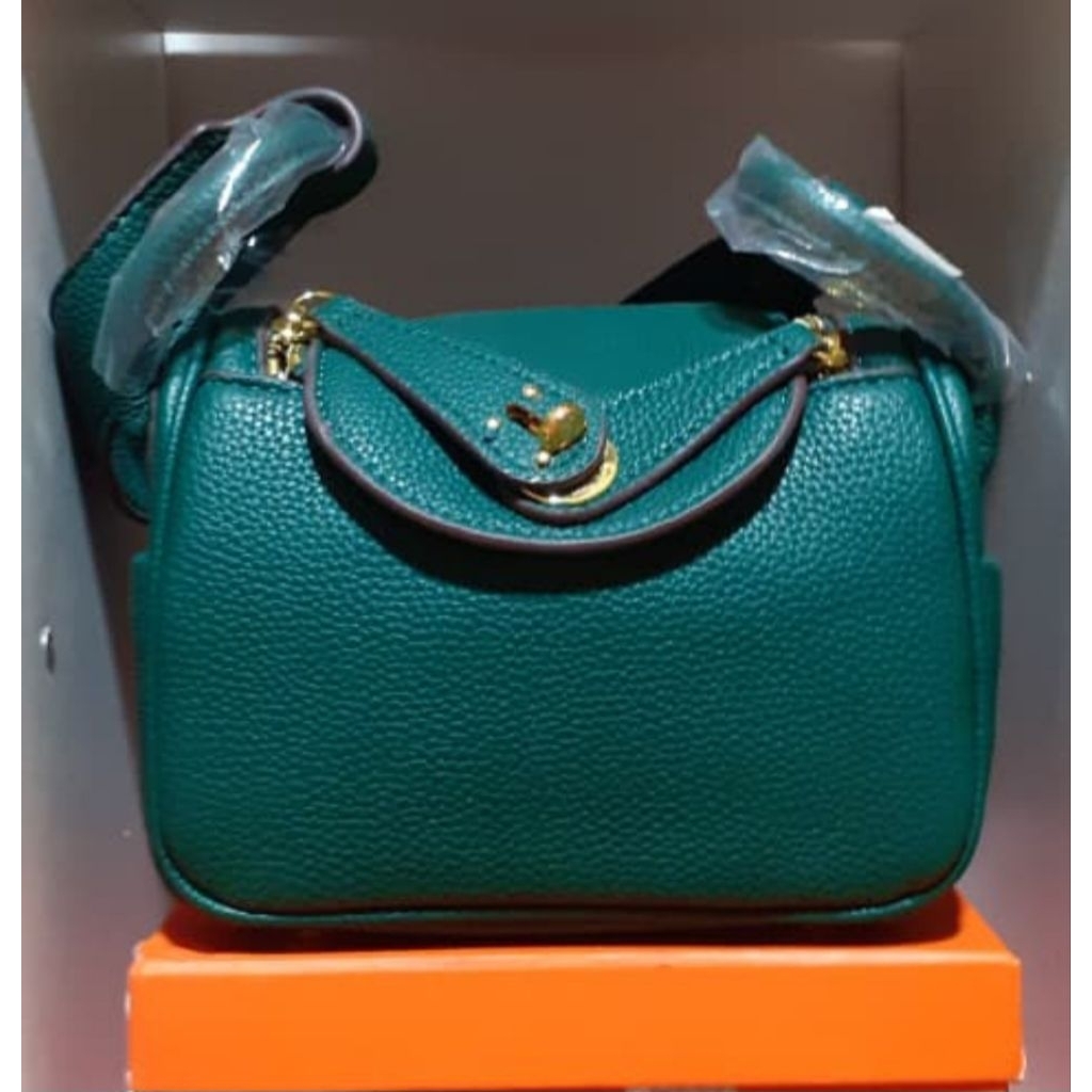 lindy her*me*s seri tf008