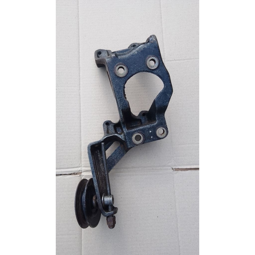 braket AC Toyota kijang super grand extra 4k 5k original