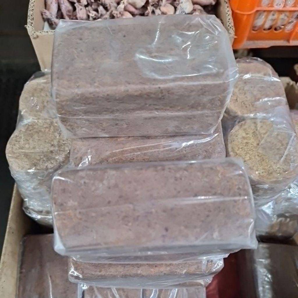 

TERASI PETAK BELACAN HOMEMADE BENGKALIS RIAU 500GR