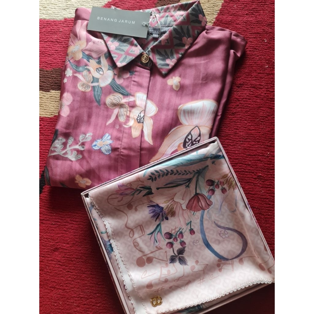 Parfum Colmar Benang Jarum New Reverie Yoke Shirt Size S warna Tearose Bundling Scarf Nada Fis Satin