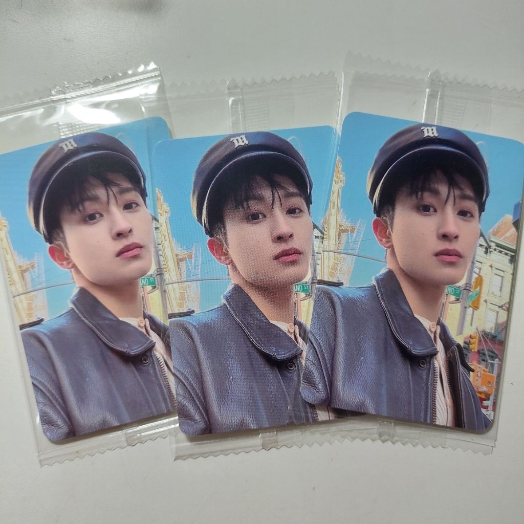 PHOTOCARD OFFICIAL MARK POB KTOWN4U THE FIRST FRUIT