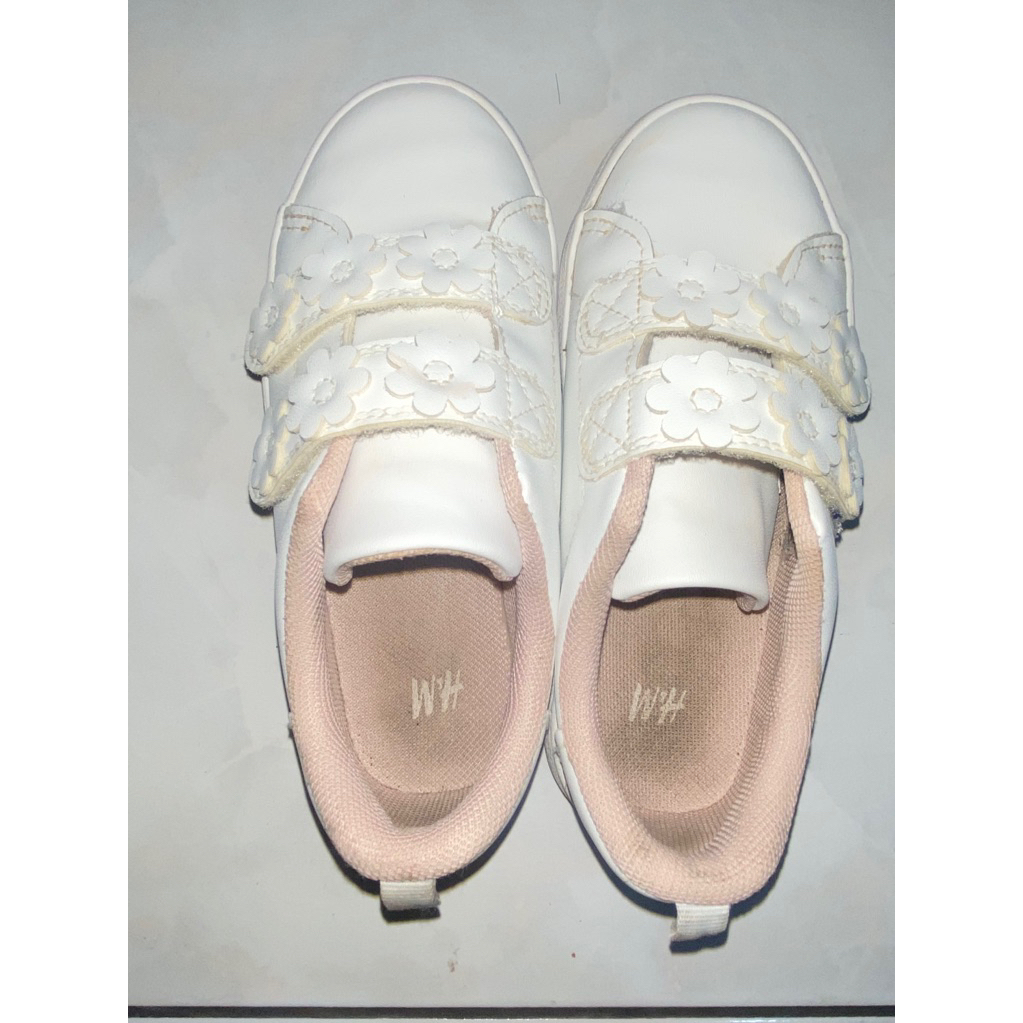 PL sneakers anak hnm