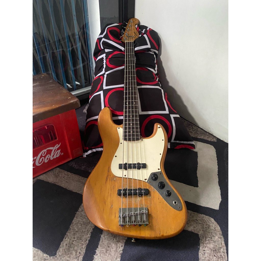 Bass Squier Affinity Jazz Bass 5 String Original