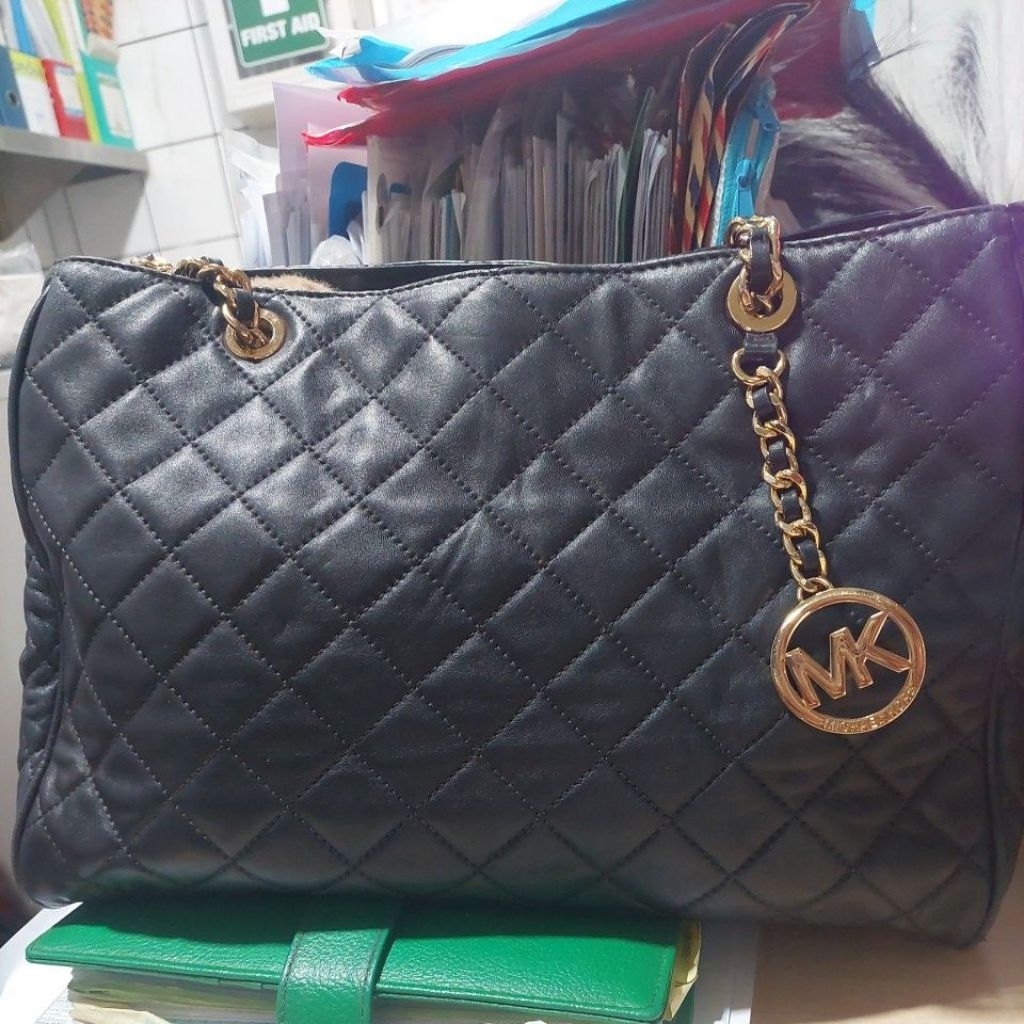 quilted bag MK preloved tas cemplang cemplung