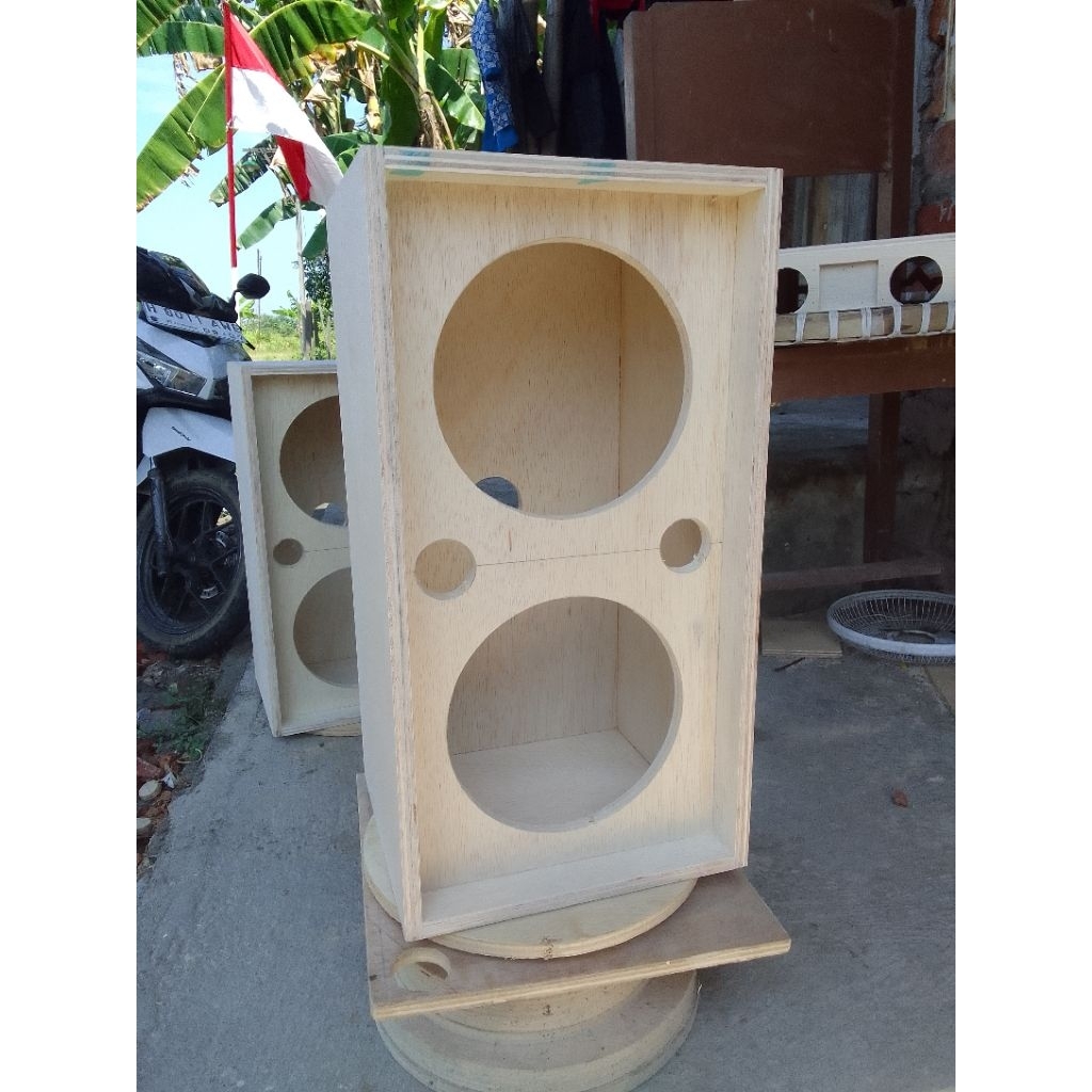 Box speaker 8 inch triplek 12mm (COD).