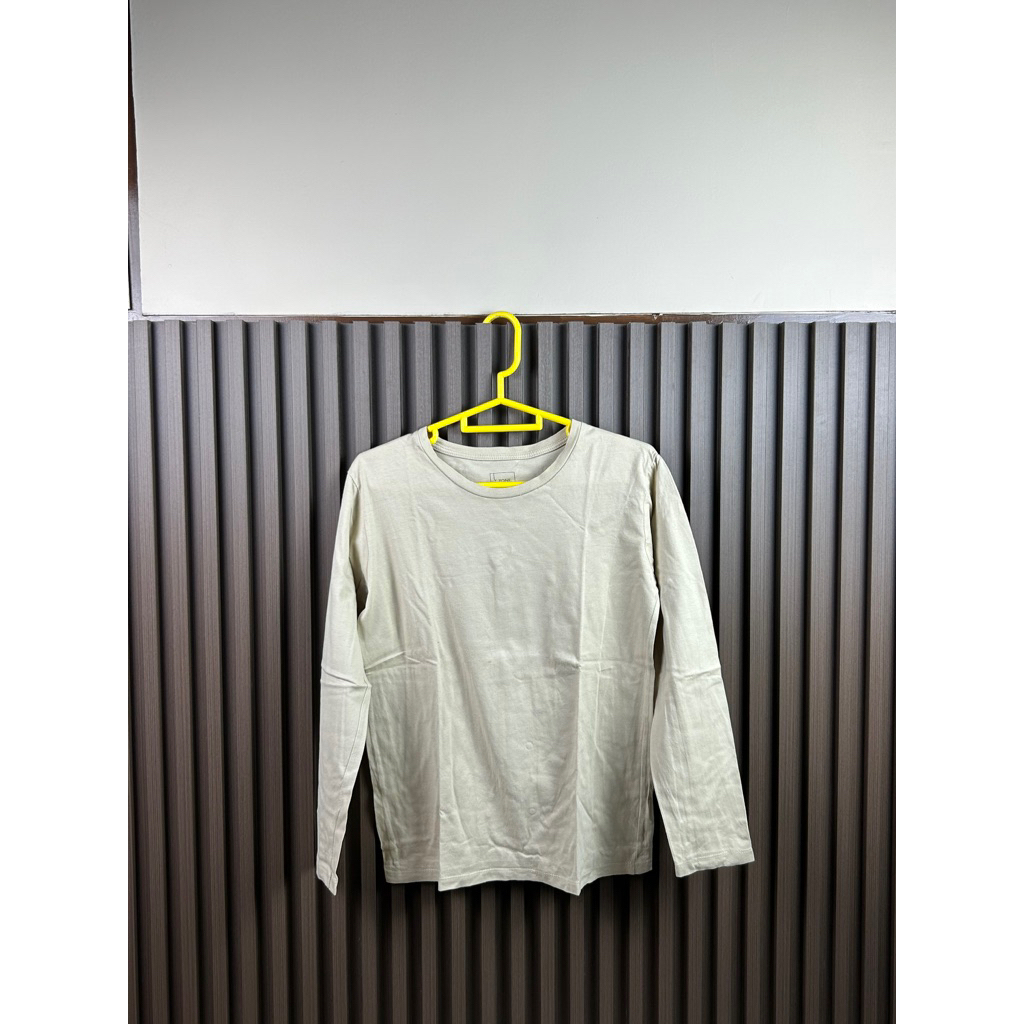 Preloved kaos wanita T ZONE