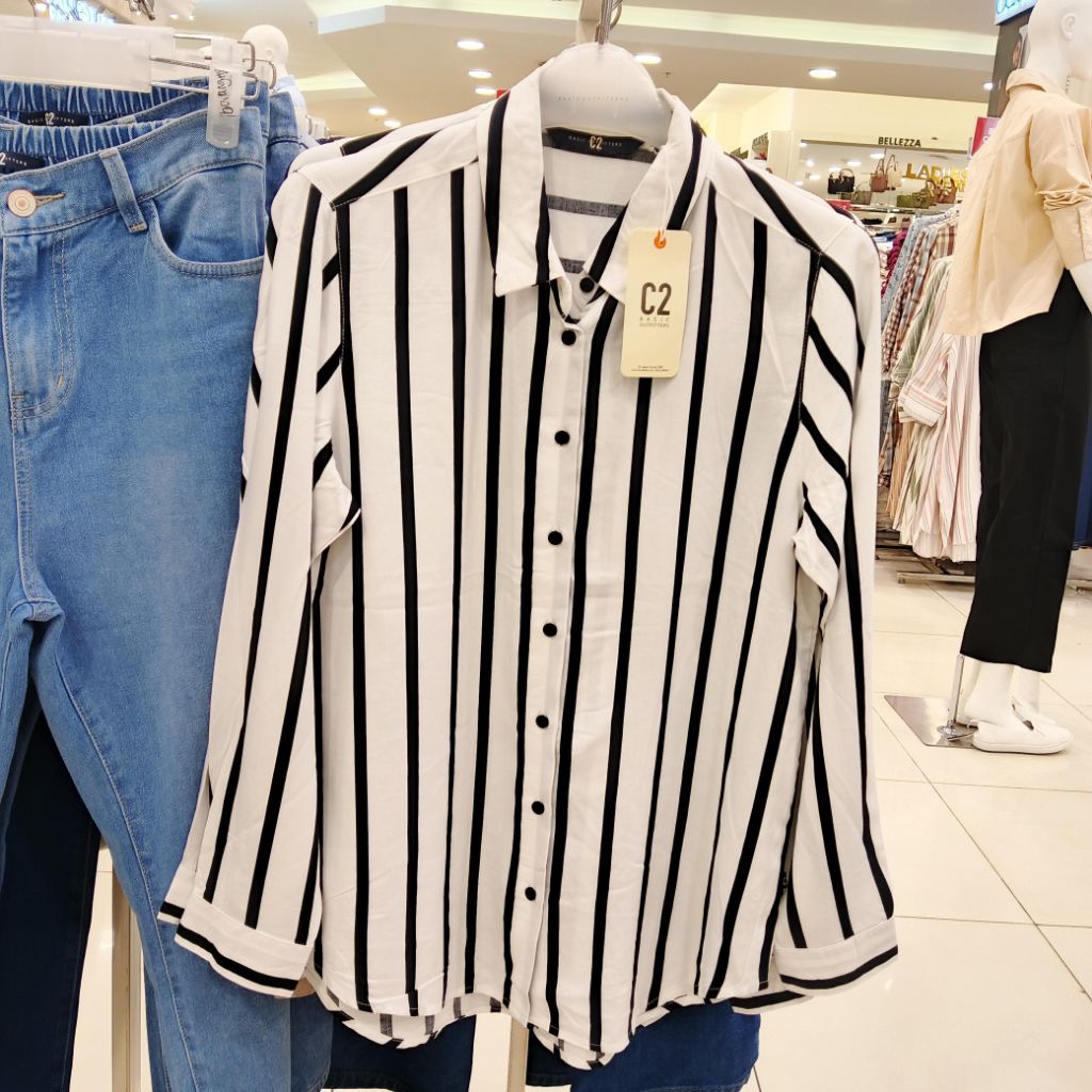 C2 KEMEJA WANITA LENGAN PANJANG MOTIF GARIS GARIS ORIGINAL